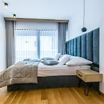 Tatra Lux *
